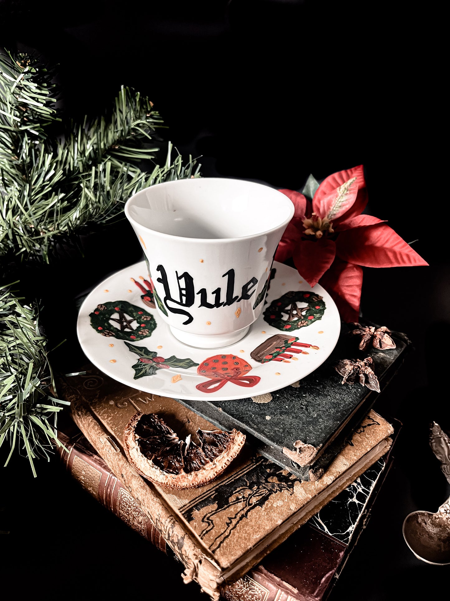 Hand-painted Ceramic „Yule“ Tea Set