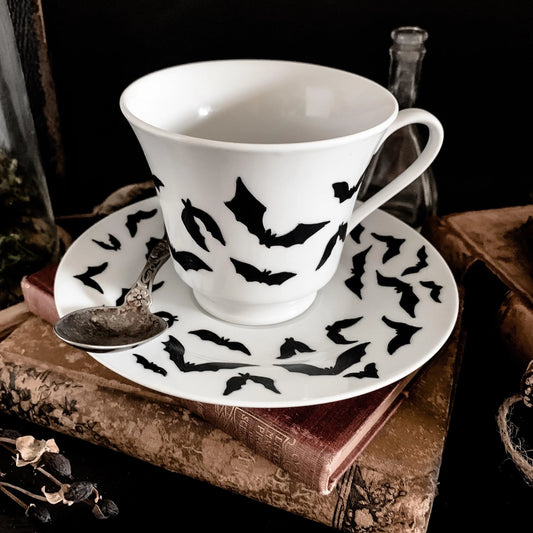 Hand-painted Ceramic „Freaking Bats“ Tea Set